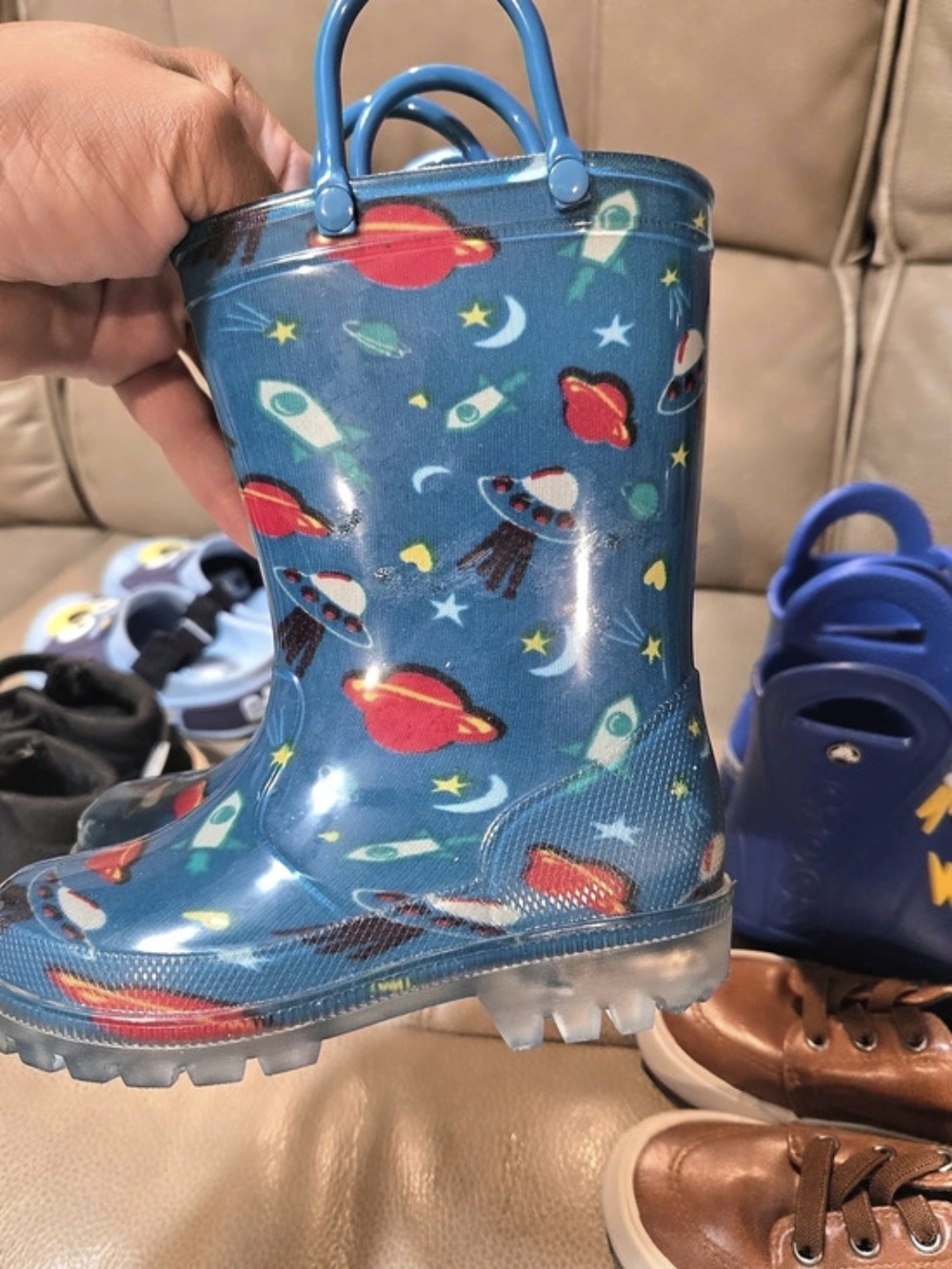2 Pair Kids Rainboots And 1 Pair Dress Shoes
